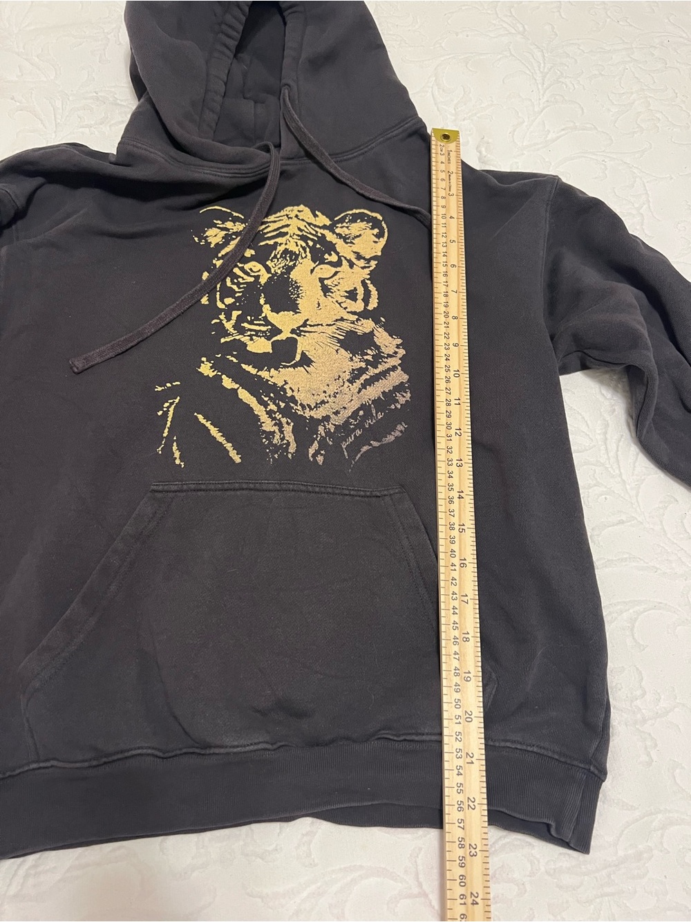 Pura Vida Black Hoodie with Gold Tiger Graphic and front pocket size Small - Picture 5 of 7